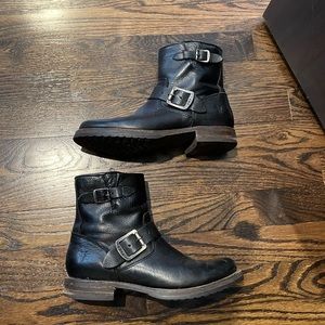 Frye Short Veronica Boots